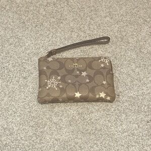 coach corner zip wristlet